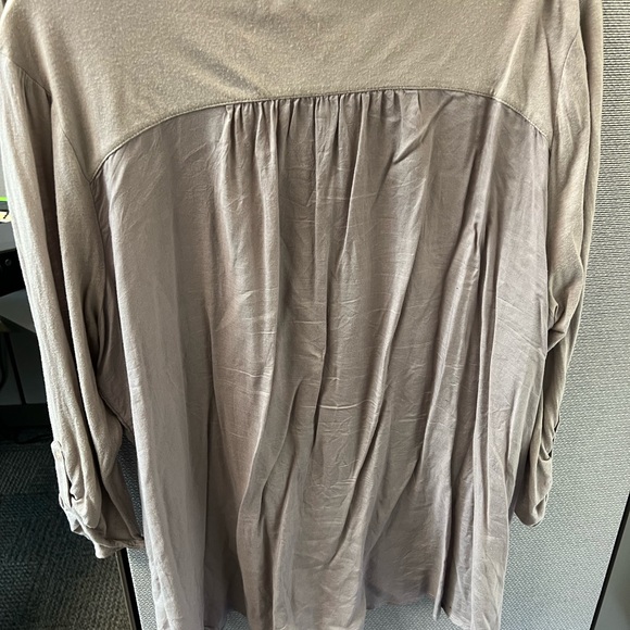 Calvin Klein blouse/shirt - Picture 2 of 5